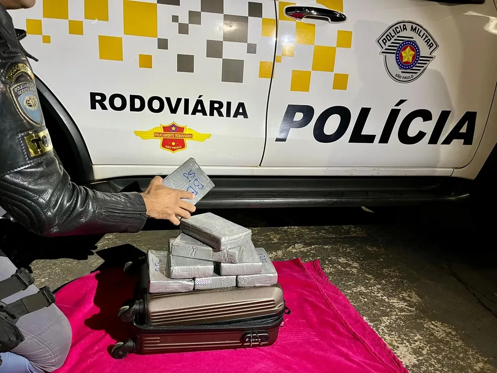 Mulher é presa com quase 9kg de cocaína em Presidente Epitácio
