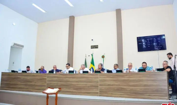Câmara de Bataguassu aprova projetos e destaca inauguração do parque aquático durante sessão