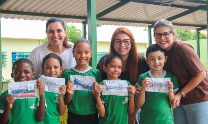Mais de 4 mil kits de higiene bucal começam a ser entregues nas escolas da rede municipal de Bataguassu